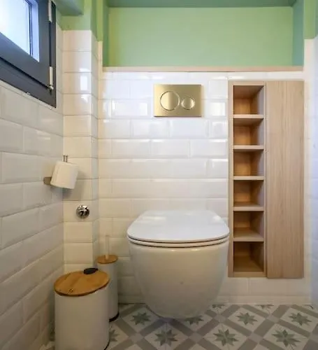 Thalos Luxury Living Iii *
