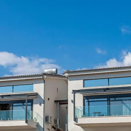 Thalos Luxury Living Iii Holiday home